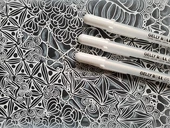 Sakura Basic White Gelly Roll 05 - klasická bílá gelovka 0,5 mm